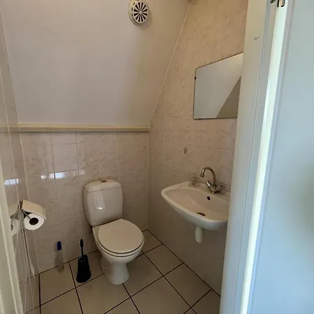 Holiday home With Wifi Near Sint Maartensvlotbrug