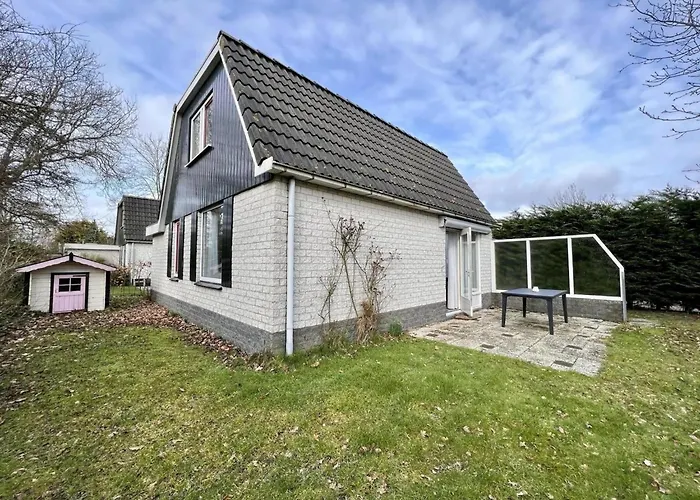 With Wifi Near * Sint Maartensvlotbrug